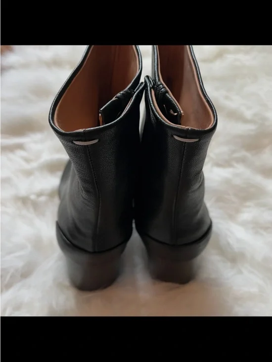 Maison Martin Margiela Tabis boot Black Split-Toe Leather Ankle Boots size 8 - Picture 4 of 7